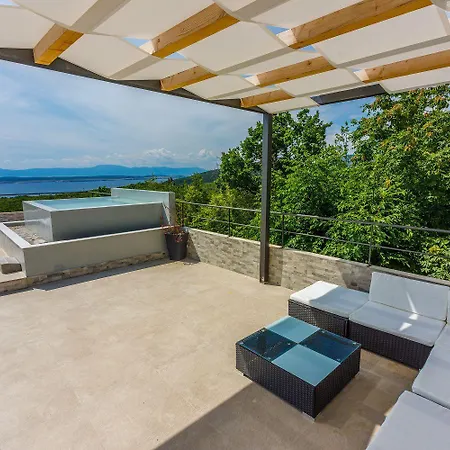 Privathaus Mit Pool Und Traumhaften Ausblick بيت للعطل