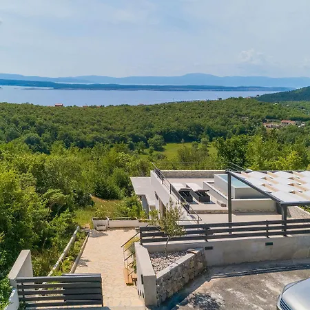 Privathaus Mit Pool Und Traumhaften Ausblick Crikvenica