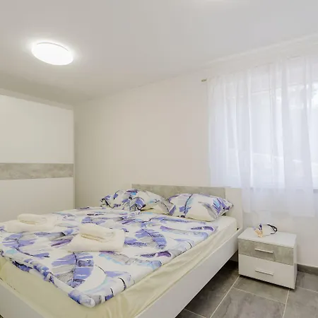 Privathaus Mit Pool Und Traumhaften Ausblick * Crikvenica