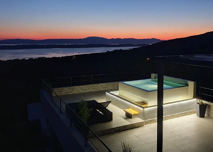 Ferienhaus Privathaus Mit Pool Und Traumhaften Ausblick *