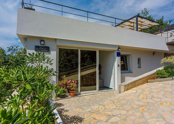 Privathaus Mit Pool Und Traumhaften Ausblick